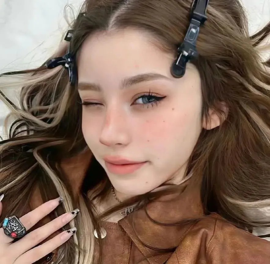 告密者